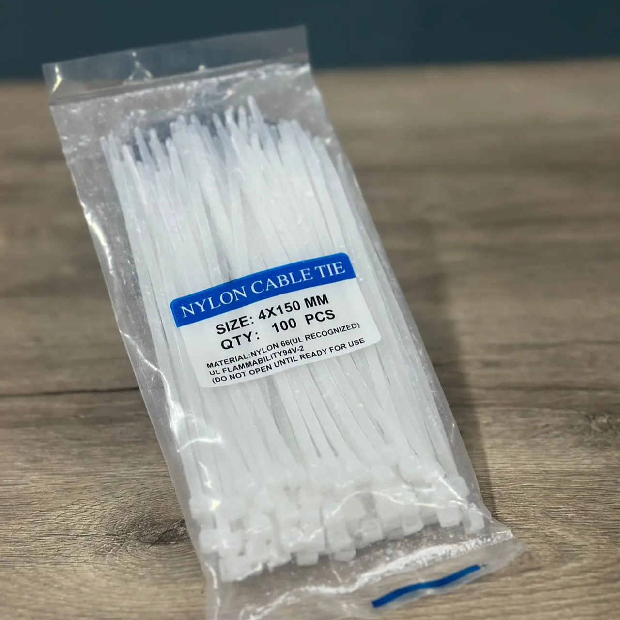 ATTACHE EN PLASTIQUE CABLE TIE LOCAL SIZE 4mm X 150mm NOIR 100PCS